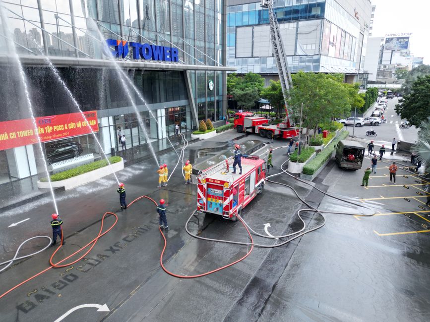 Vista exterior de un parque de bomberos provincial